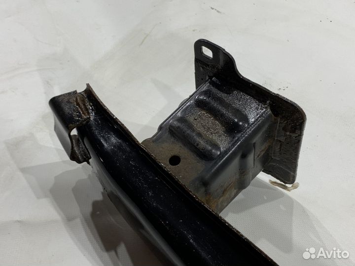 Усилитель бампера заднего Audi Q3 8U дорестайлинг