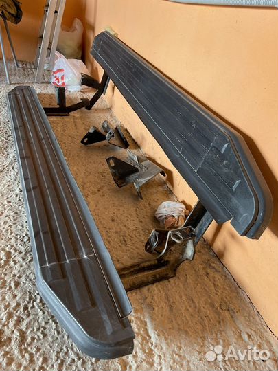 Пороги Geely Atlas