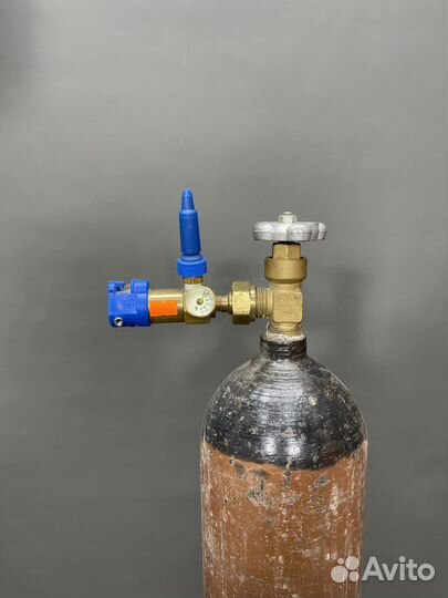 Продам полный баллон с гелием и насадкой