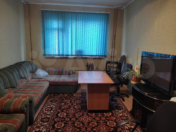 2-к. квартира, 52 м², 4/9 эт.