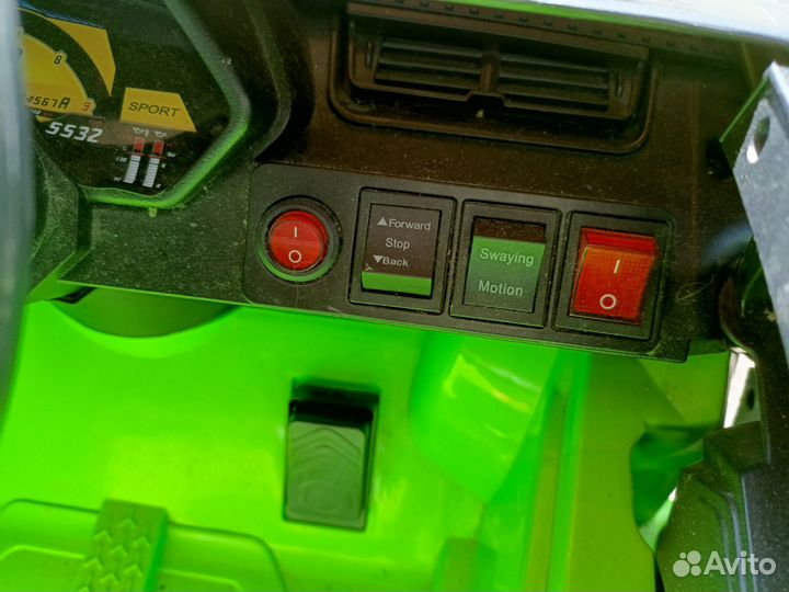 Детская машина с пультом управления