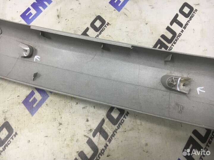 Накладка стойки передней левой Форд Фокус 1