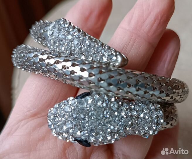 Браслеты разные