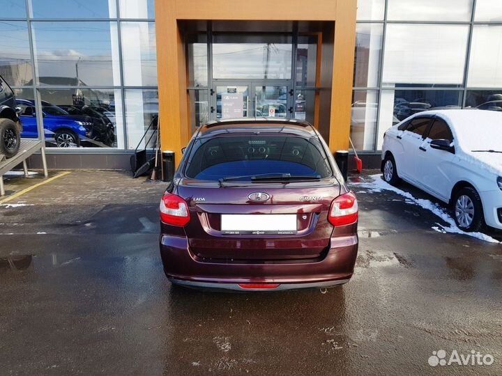 LADA Granta 1.6 МТ, 2015, 130 000 км