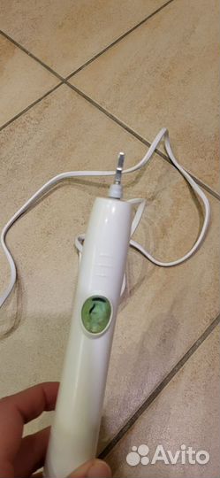 Электр.зубная щетка philips + зарядное устройство