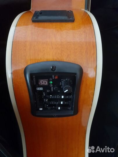 Yamaha Электроакустическая акустическая гитара