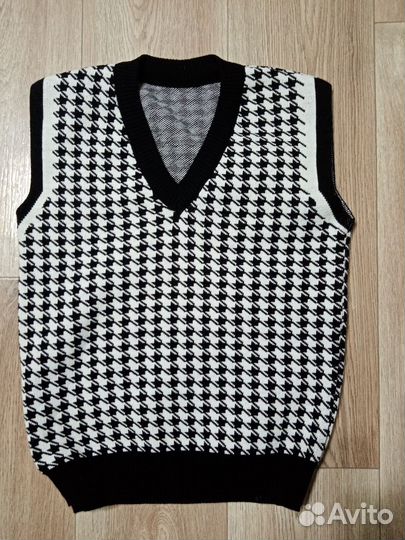 Жилетка для девочки школьная