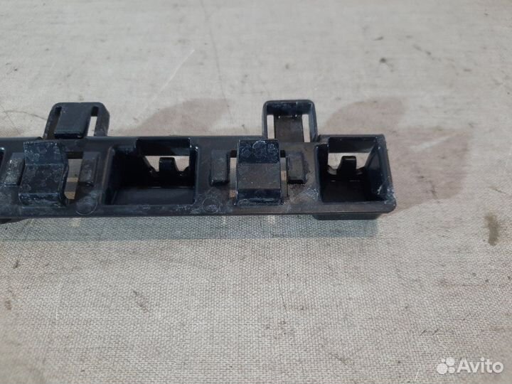 Кронштейн порога правый Bmw 335 F30 N55B30A-M230