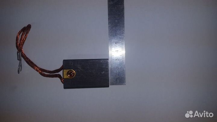 Щетка графитовая для электродвигателя