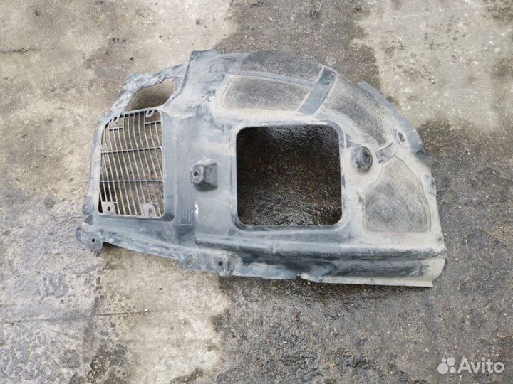 Подкрылок передний левый Bmw 7 G11 2018