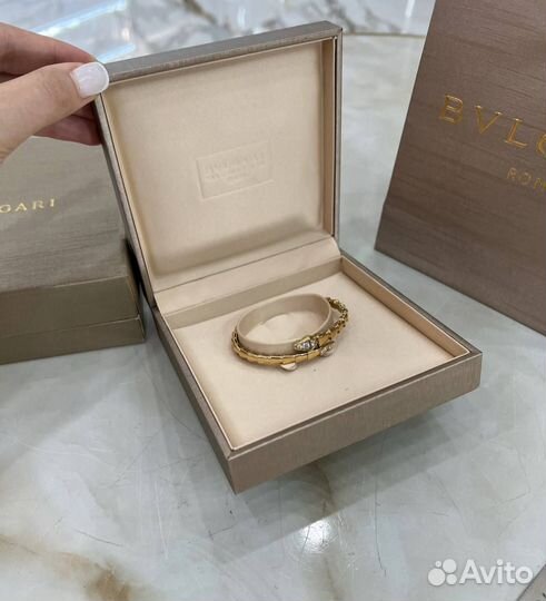 Браслет с бриллиантами Bvlgari