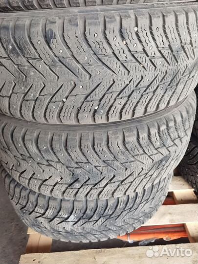 Nokian Tyres Hakkapeliitta 8 215/65 R16