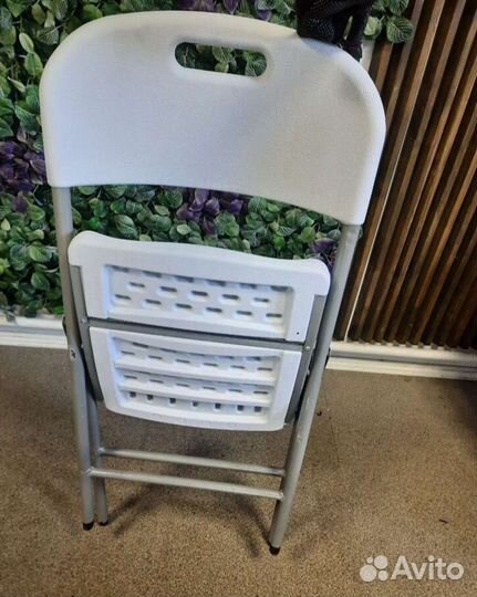 Стул складной белый