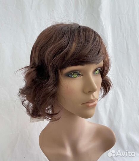 Парик новый каштановый короткий кудрявый с челкой