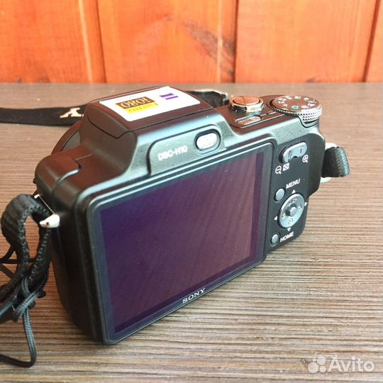 Компактный фотоаппарат Sony DSC-H10