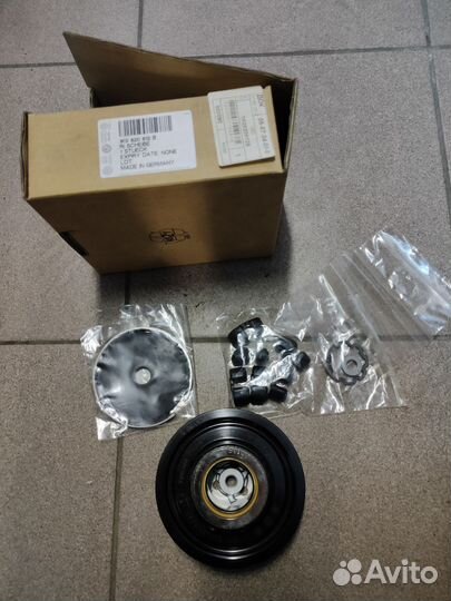 Шкив компрессора кондиционера VW новый оригинал