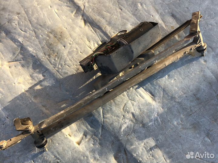 Трапеция дворников BMW E28