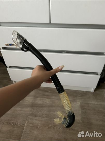 Трубка для плавания с клапаном