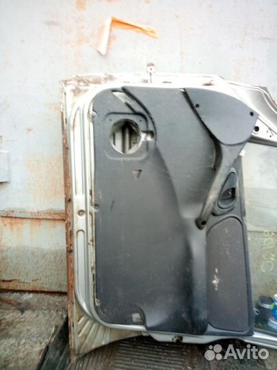 Дверь передняя правая niva chevrolet