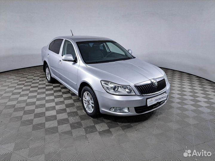 Skoda Octavia 1.6 МТ, 2011, 185 500 км