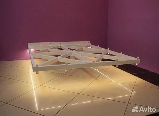 Парящая кровать