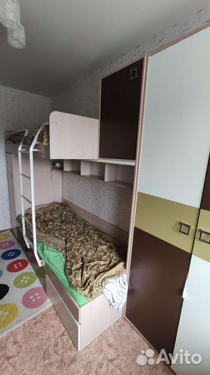 Мебель в детскую комнату с двухярусной кроватью