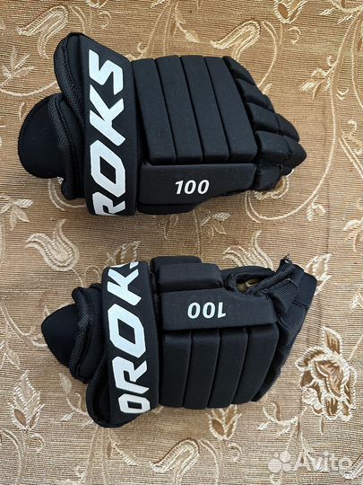 Краги хоккейные