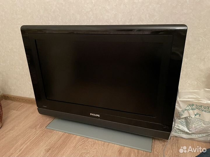 Телевизор Philips 32 дюйма