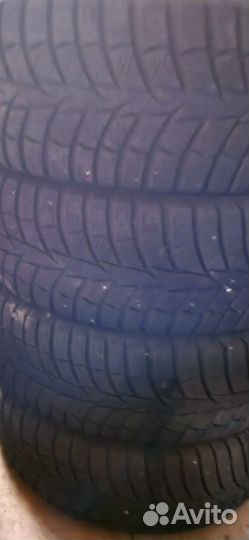 Laufenn I Fit Ice LW 71 215/65 R16