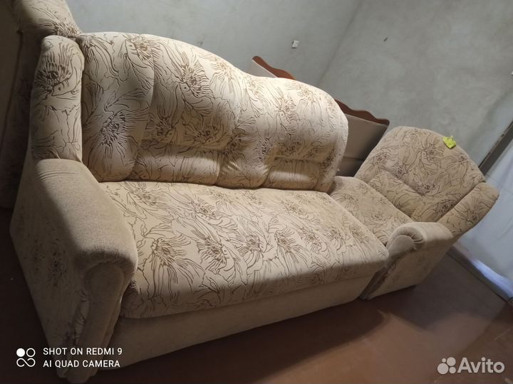 Большой угловой диван бу