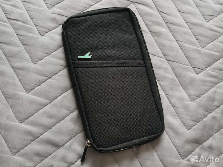 Органайзер для документов и путешествий