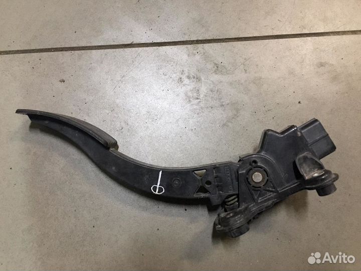 Педаль газа Mitsubishi Lancer Outlander