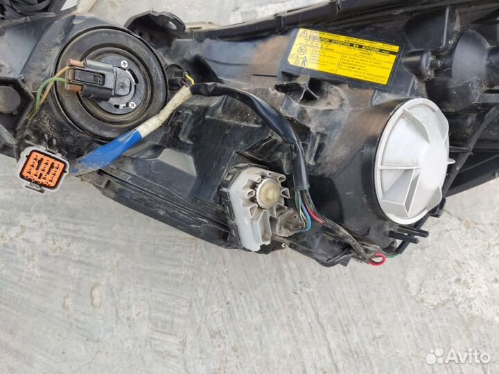 Фары на Subaru legacy передние