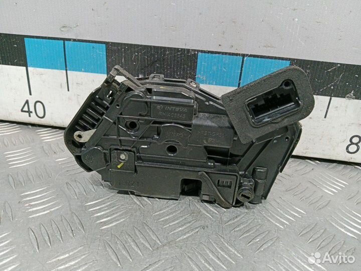 Б/У Замок двери задней правой#002