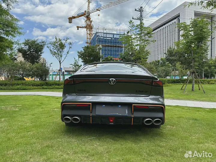 Changan UNI-V 2.0 AT, 2023, 15 100 км