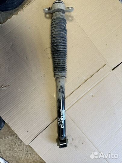 Задний амортизатор Hyundai Solaris 2