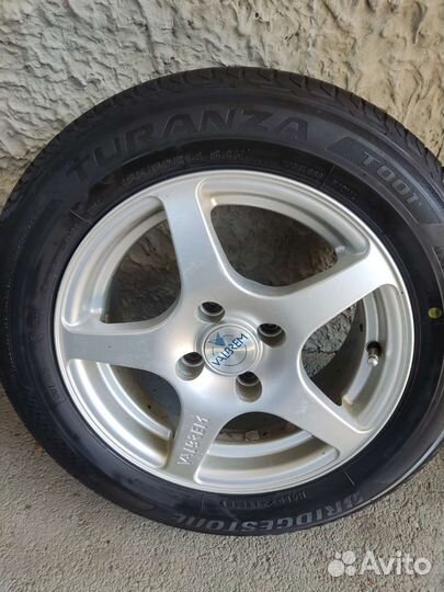 Bridgestone Turanza T001 185/60 R14