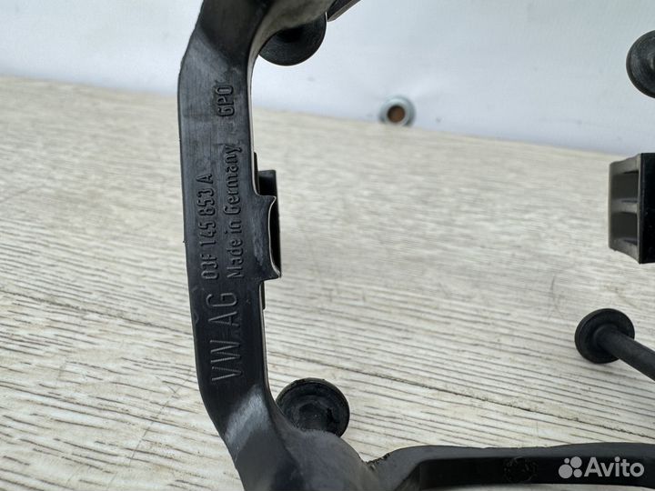 Кронштейн дроссельной заслонки Volkswagen T-Roc 20