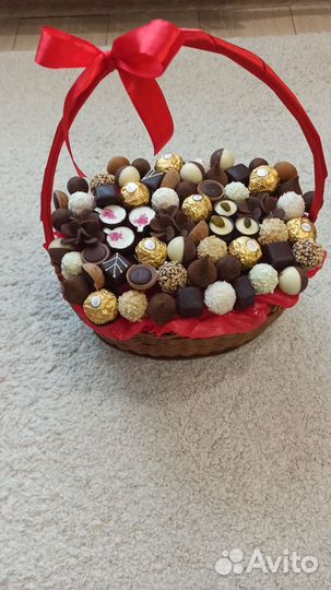 Съедобные букеты из конфет и зефира ручной работы