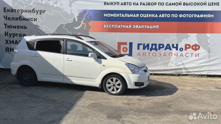 Накладка на порог (наружная) правая Toyota Corolla Verso (AR10) 75851-0F010