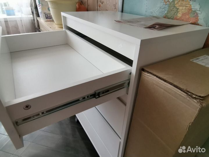 Комод белый высокий