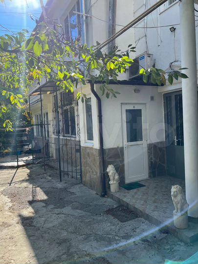 2-к. квартира, 42 м², 1/2 эт.