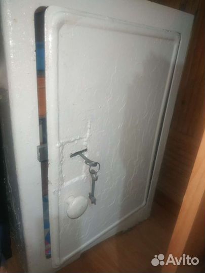 Шкаф металлический сейф