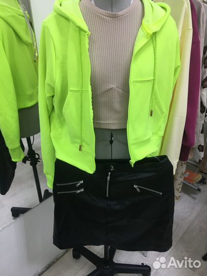 Мозаика из трех вещей на 42-44 пакетом: женские