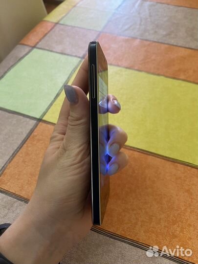 Телефон Samsung A3