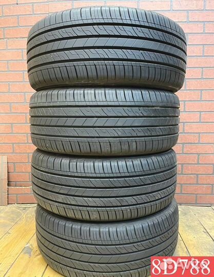 Kumho Solus TA21 235/55 R17 98L