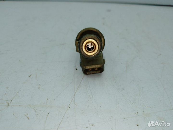 Форсунка топливная Mercedes-Benz C-Class W202