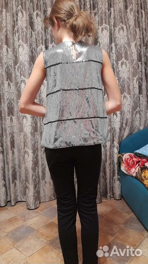 Костюм праздничный