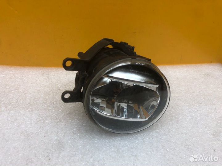 Птф левый Toyota Land Cruiser 200 2015-2021