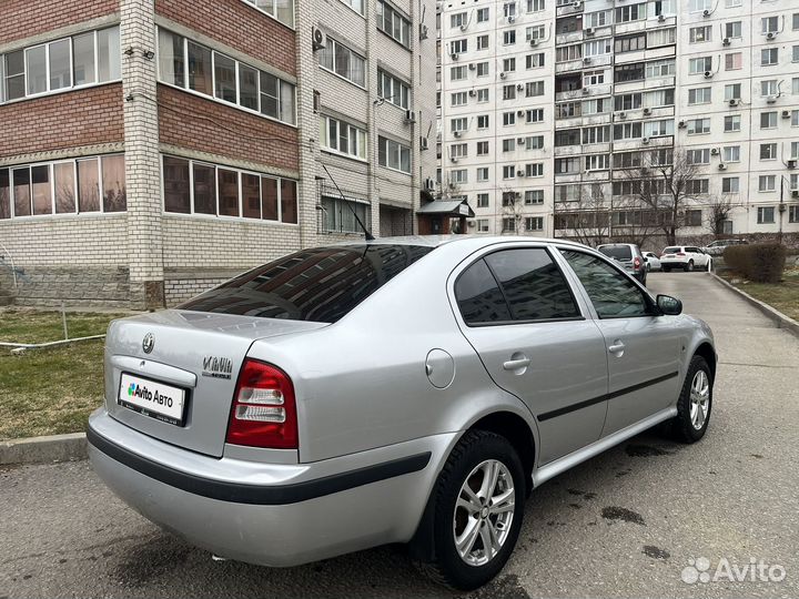 Skoda Octavia 1.6 МТ, 2010, 153 506 км